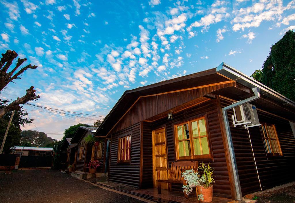 Nuova Villa Cabañas Puerto Iguazú Esterno foto